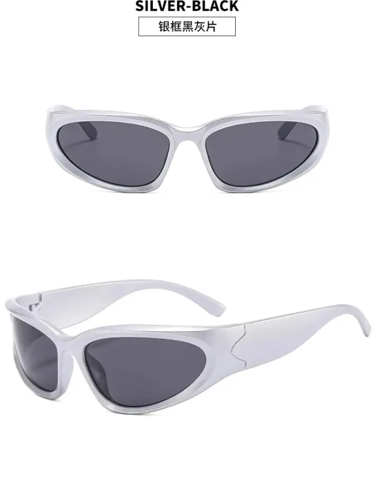 Silver%20Unisex%20Y2K%20Sunglasses%20For%20Men%20And%20Women%20-%20Image%204