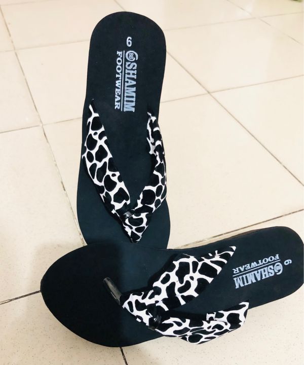 Girls flat heel belt comfort soft beautiful design sandal - Main Image