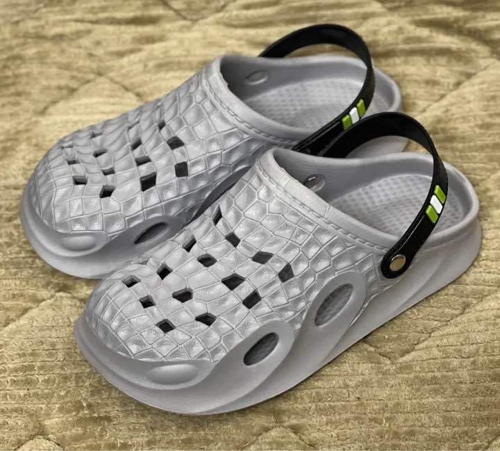 Mens%20New%20Clogs%20Slip-on%20Closed%20Toe%20Cap%20Hole%20Soft%20Sole%20EVA%20Walking%20Crocs%20Sandals%20-%20Image%209