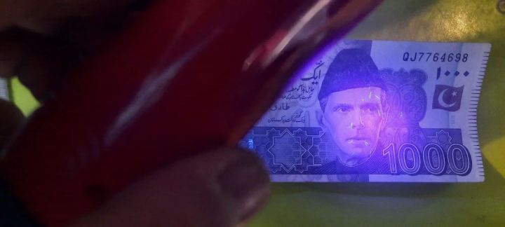 LED%20Flash%20SD%208670%20Torch%20Light%20Micro%20USB%20System%20Use%2018650%20Battery%20Rechargeable%20mini%20light%20-%20Image%208