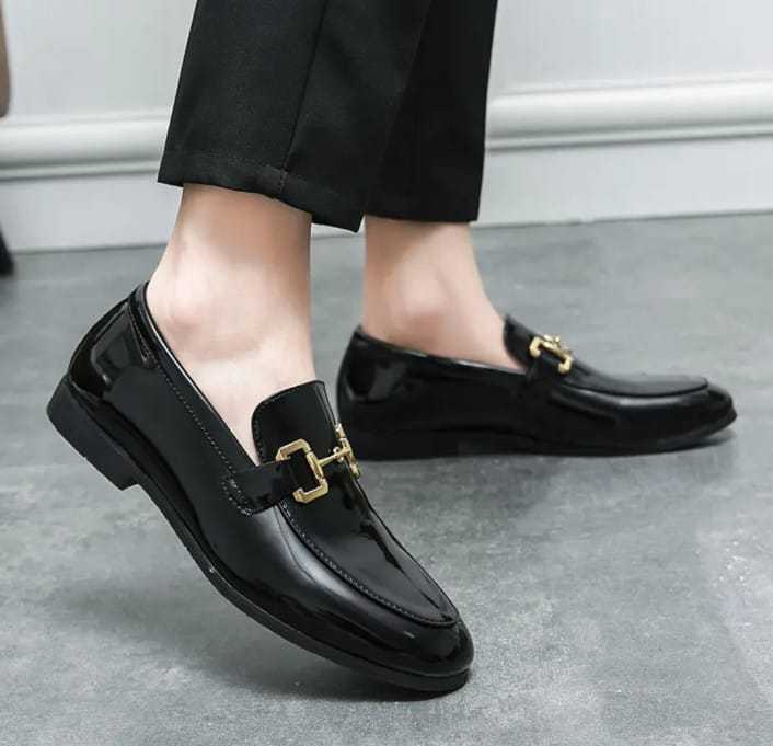Pumpy shoes are designed for boys and men, these shoes are very beneficial, you can wear them for weddings and also for casuals.