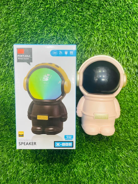 NEW%20X-808%20Astronaut%20Light%20Portable%20radio%20Astronaut%20Smart%20BT%20Speaker%20Astronaut%20Design%20LED%20Night%20Light%20Music%20Speaker%20-%20Image%205