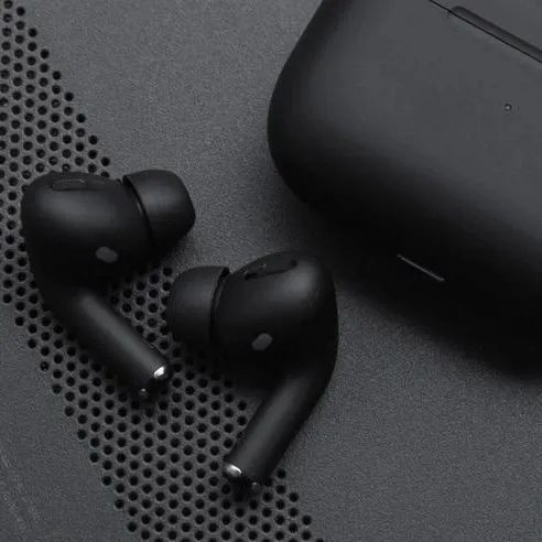 Apple%20Airpods%202%20Pro%20%7C%20High%20quality%20I%20High%20bass%20I%20Black%20matte%20color%20I%20charging%20case%20-%20Image%206