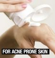 Neutrogena Clear Face Sunscreen Lotion for Acne-Prone Skin, Broad Spectrum SPF 50 Facial Sunscreen for Oily Skin, Oil-, Fragrance- & Oxybenzone-Free Water Resistant Sunscreen, 3 fl. oz. 