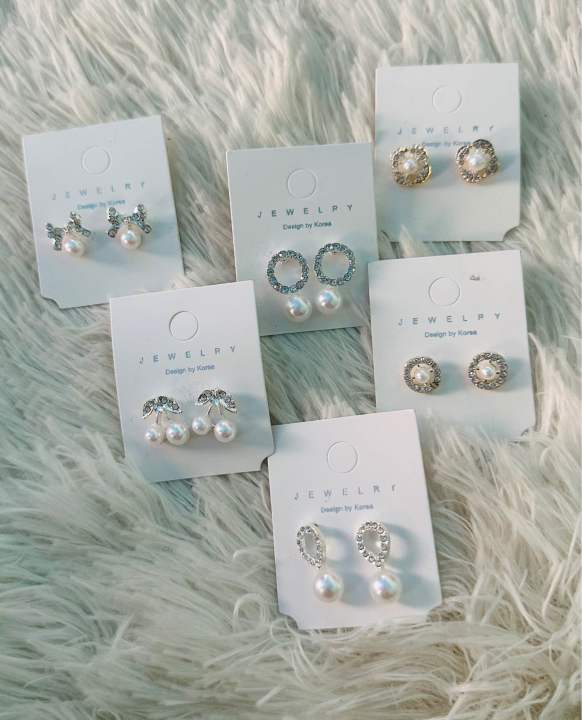 Women's Classic Ear Studs 1 Pair