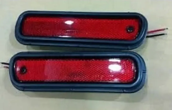 Universal%20Side%20JDM%20Back%20Bumper%20Lights%20In%20Red%20Color%202%20Pcs%20Set%20-%20Image%203
