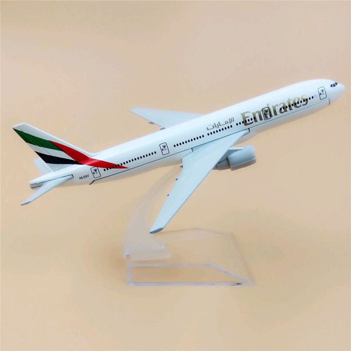 Emirates Boeing 777 Small Metal Airplane Model (16cm) aircraft model Airline  Model for home office and home decoration