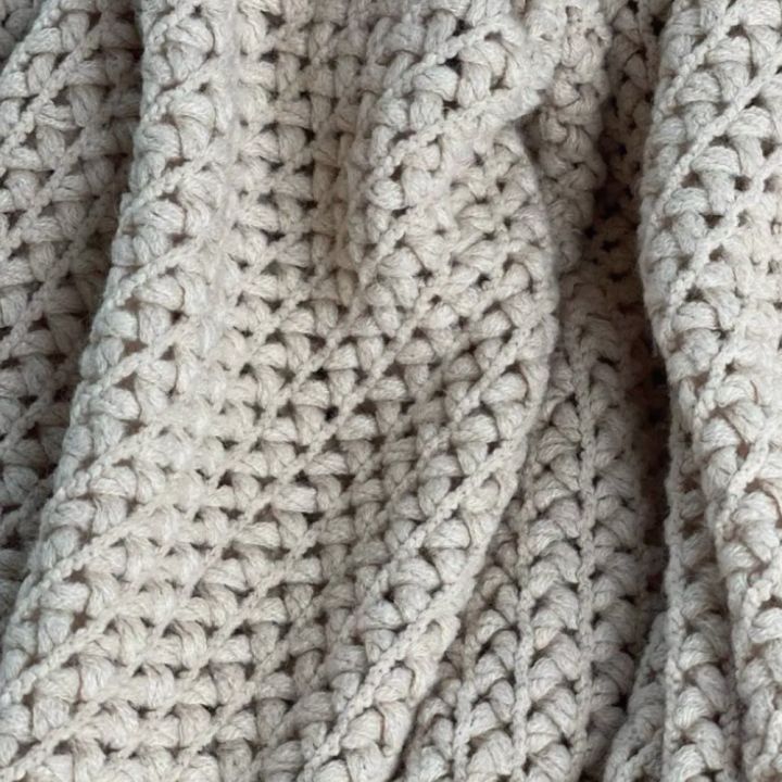 Cable%20Knit%20Khaki%20Throw%20Blanket%20Lightweight%20Knitted%20Jacquard%20Throw%20Blanket%20for%20Couch,%20Sofa,%20Bed,%20Chair,%20Cozy%20Texture%20Farmhouse%20-%20Image%204