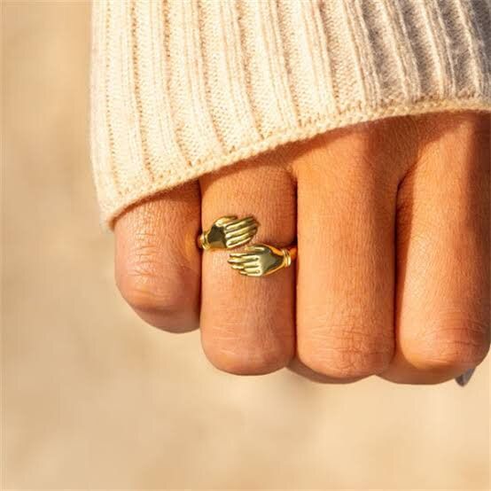 Golden,%20Hand%20Ring%20,Couple%20%F0%9F%92%8D%20-%20Image%202