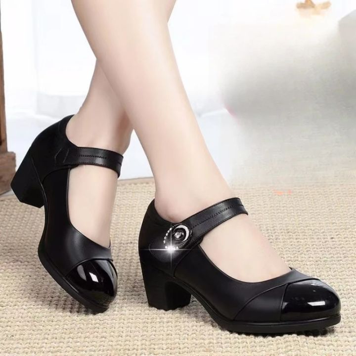 Spring/autumn%20New%20Pointed%20Head%20Square%20with%20Solid%20Color%20Thick%20Heel%20Shoes%20Fashion%20Comfortable%20%20Casual%20Banquet%20Women's%20Shoes%20-%20Image%204