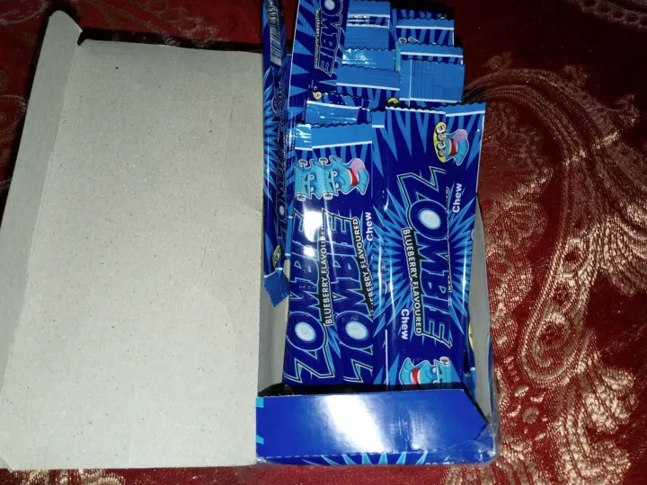 Zombie%20Blueberry%20Flavoured%20Chew%20(20%20Pcs)%20-%20Image%205