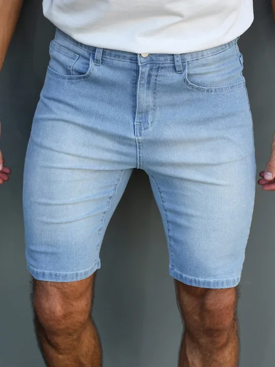 Blue%20Washed%20Men's%20Denim%20Shorts,%20Featuring%20a%20Casual%20Style,%20with%20a%20Length%20of%20Knee-Length%20Shorts,%20Suitable%20for%20Summer%20Wear.%20-%20Image%204