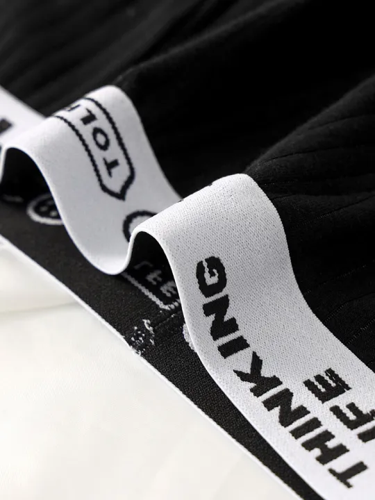 4-Pack%20Men's%20Cotton%20Briefs%20-%20%E2%80%9CHELLO%E2%80%9D%20&%20%E2%80%9CTHINKING%20LIFE%E2%80%9D%20Waistbands,%204%20Colors%20-%20Image%204