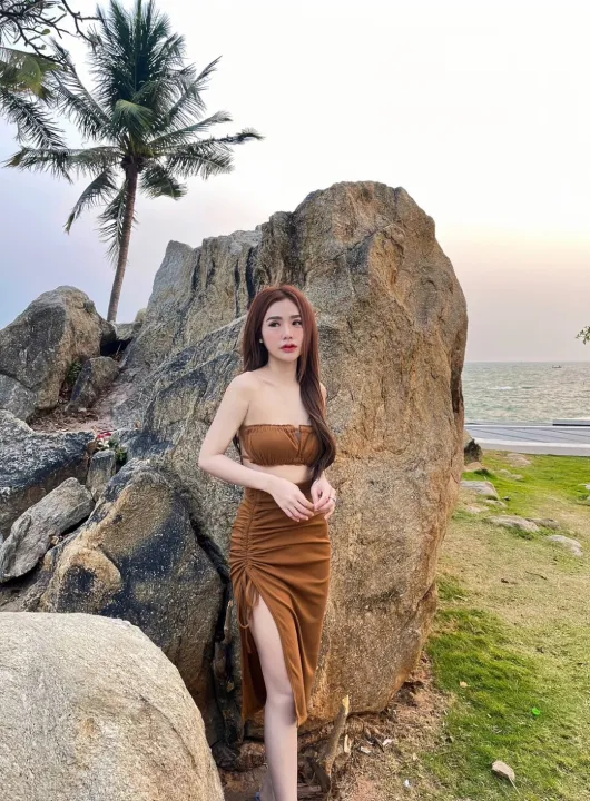 %F0%9F%8C%88Spinnyhouse%F0%9F%8C%88Set%20of%202%20pieces%20saver%20strapless%20side%20skirt%E2%80%BC%EF%B8%8F%20Noble%20brocade%E2%80%BC%EF%B8%8F%20Sexy%20full%2010%20very%20good%20fabric,%20put%202%20pieces%20of%20sour%20chill%20-%20Image%204