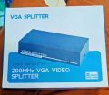 2 PORT VGA VIDEO SPLITTER
POWER
200MHZ. 