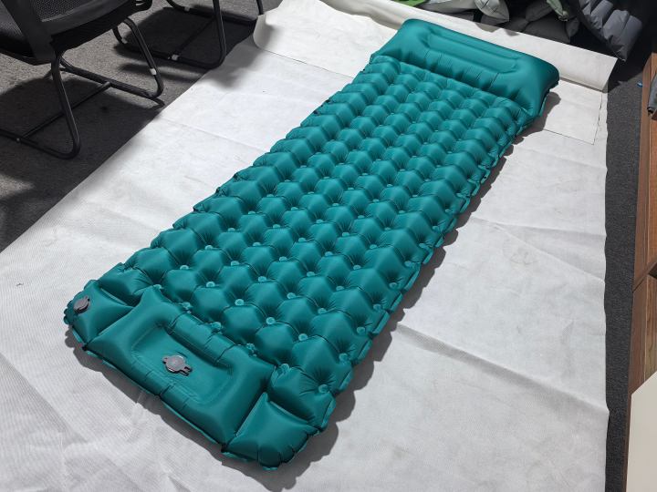 10cmThick%20Single%20Air%20Mattress%20with%20Pillow,%20Pump-Free%20Inflation,%20Ultra%20Comfortable&Compact%20Foldable%20Guest%20Bed%20for%20Home%20and%20Travel%20-%20Image%203