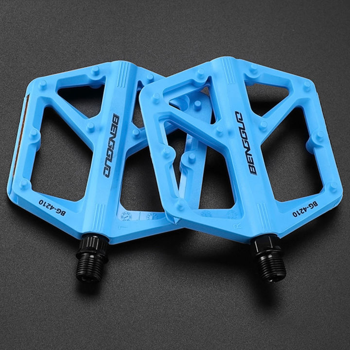 Double%20DU%20Bearing%20Ultralight%20Bike%20Pedals%20with%20Reflector%20Mountain%20Road%20Bike%20Flat%20Pedals%20Bicycle%20Platform%20Pedals%20for%20Night%20Riding%20-%20Image%203