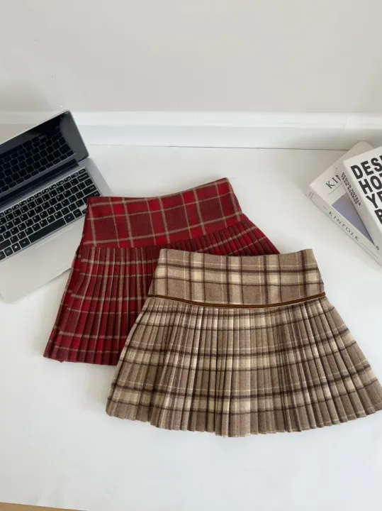 Plaid%20Pleated%20Mini%20Skirt%20Thick%20Wool%20Short%20Skirt%20High%20Waist%20Box-pleat%20Miniskirt%20for%20Women%20Teen-girl%20Preppy%20Style%20Outfit%20-%20Image%204