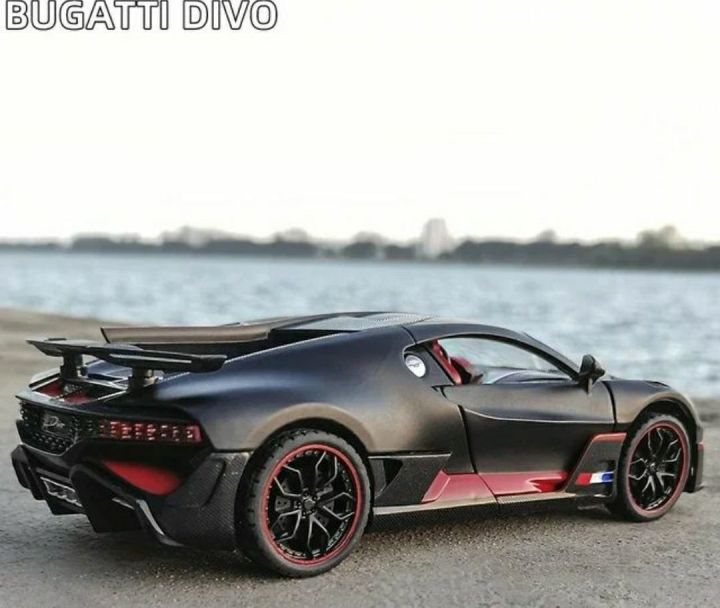 Bugatti%20Divo%20Diecast%20Model%20Car%20-%20Image%205