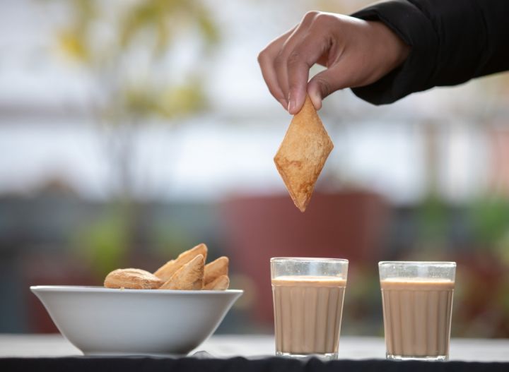 Arksh%20Food%20Dami%20Crispy%20Puff%20-%20150%20gm%20-%20Image%204