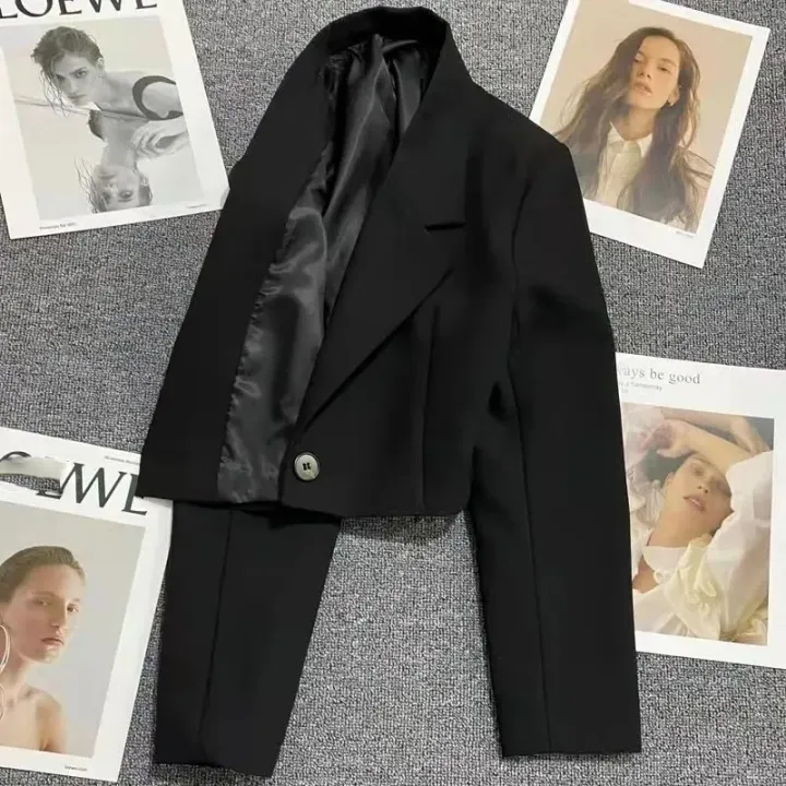 Black%20Cropped%20Blazers%20Woman%20Trend%202024%20New%20All-match%20Notched%20Collar%20Crop%20Jacket%20Women%20Korean%20Chic%20Single%20Button%20Suit%20Coat%20-%20Image%203