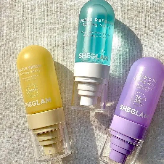 SHEGLAM%20Lock'd%20In%20Setting%20Spray%20-%2055%20ml%20-%20Image%207