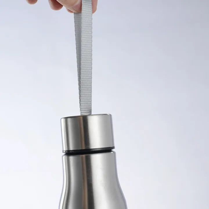 500ml/1000ml%20Stainless%20Steel%20Water%20Bottle%20with%20Handle%20Portable%20Hot%20Cold%20Water%20Bottle%20for%20Cycling%20Sports%20Travel%20-%20Image%204