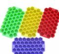 37 Cavities Honeycomb Shaped Stackable Durable Dishwasher Safe Silicone Ice Cube Tray Mold Maker With Lid. 