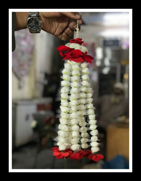 hair gajra lariyan 7 motia and red artificial flowers