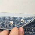 Lightning Waist Buckle Adjustment Waist Circumference Changed to Small Pin Fixed Buckle.