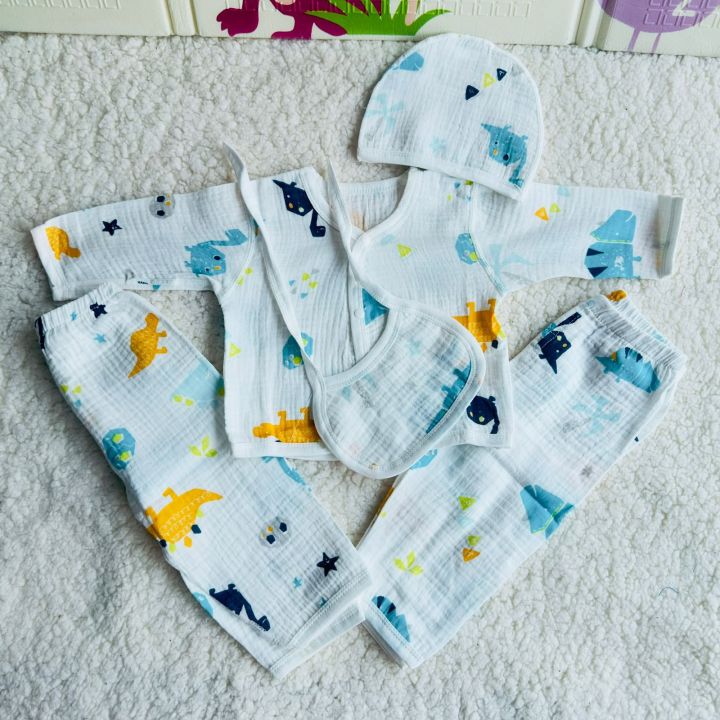 KidsSansar - Pure Muslin Newborn Baby 5 Pcs Clothing Set