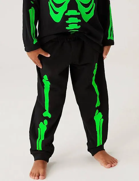 Halloween%20Costume%20-%20Image%203