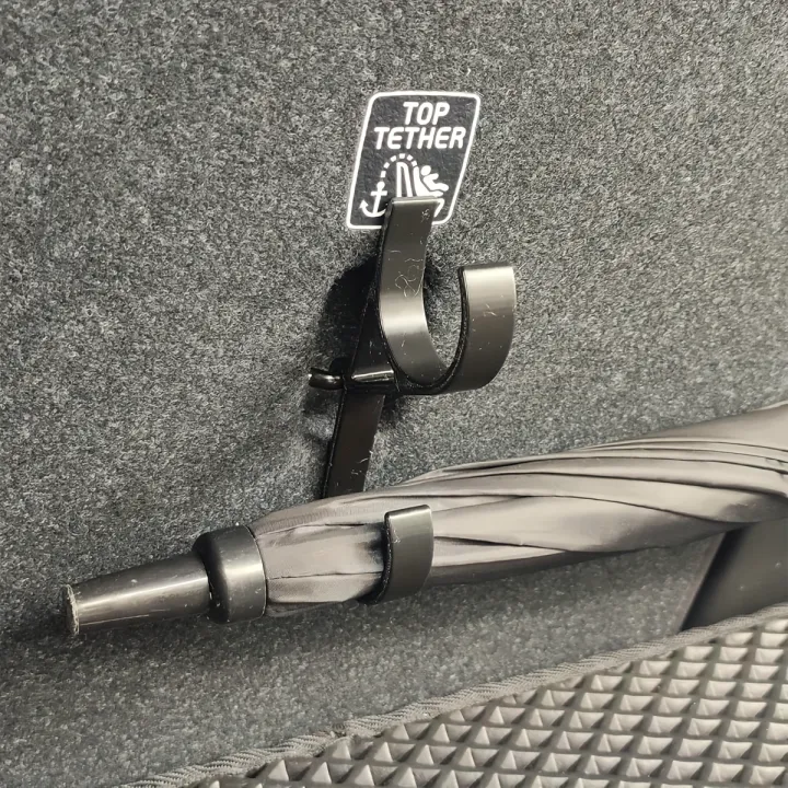 Car%20Umbrella%20Hooks%20-%20Trunk%20Hangers,Universal%20for%20Sedans%20with%20No-Drill%20Installation,Multi-Functional%20Seat%20Back%20Storage%20Racks%20-%20Image%204