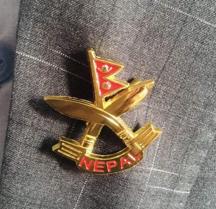 Nepali%20Khukuri%20Cross%20Nepal%20National%20Flag%20Lapel%20Pin%20For%20Coat%20Jacket,Topi%20-%20Image%207