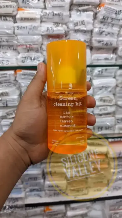 Screen%20Cleaner%20Kit%20for%20LED%20&%20LCD%20TV,%20Computer%20Monitor,%20Laptop,%20and%20Screens%20200ml%20bottle%20-%20Image%203