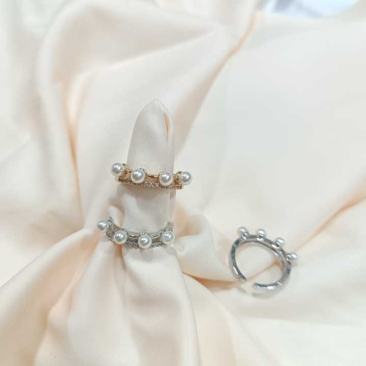 Double%20Butterfly%20Rings%20for%20Women%20/%20Exclusive%20Finger%20Ring%20(Adjustable)%20-%20Image%204