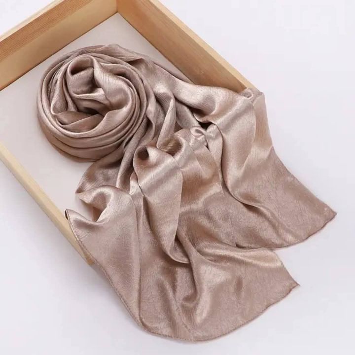 Diamond%20%20satin%20silk%20party%20hijab.%20Hijab%20%20Premium%20Quality.%20Size:%2090%20X%2030%20Inch.%20-%20-%20Image%209