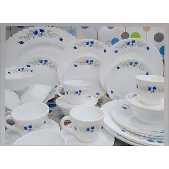 32%20piece%20Dinner%20Set%20-%20Image%203