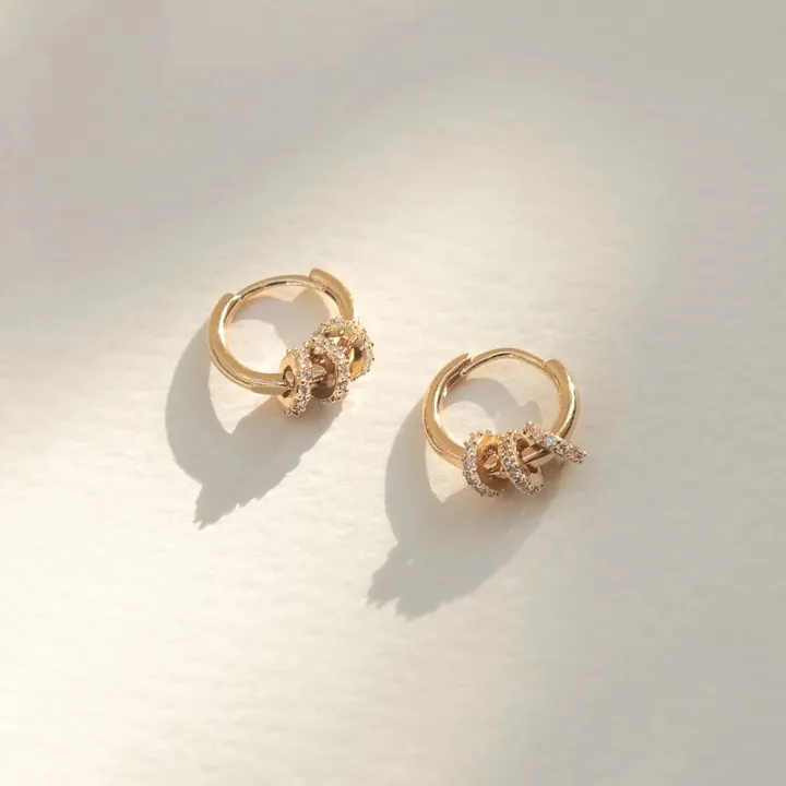 Trendy%20Small%20Round%20Gold%20Color%20Stainless%20Steel%20Huggies%20Hoop%20Earrings%20for%20Women%20Zirconia%20CZ%20Triple%20Gear%20Charm%20Earrings%20Ear%20Buckle%20-%20Image%203