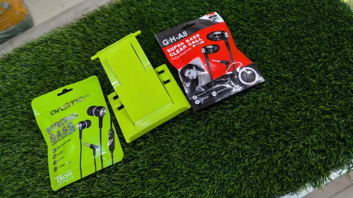 3%20in%201%20combo%20packge%20earphone%20and%20mobile%20stand%20-%20Image%202