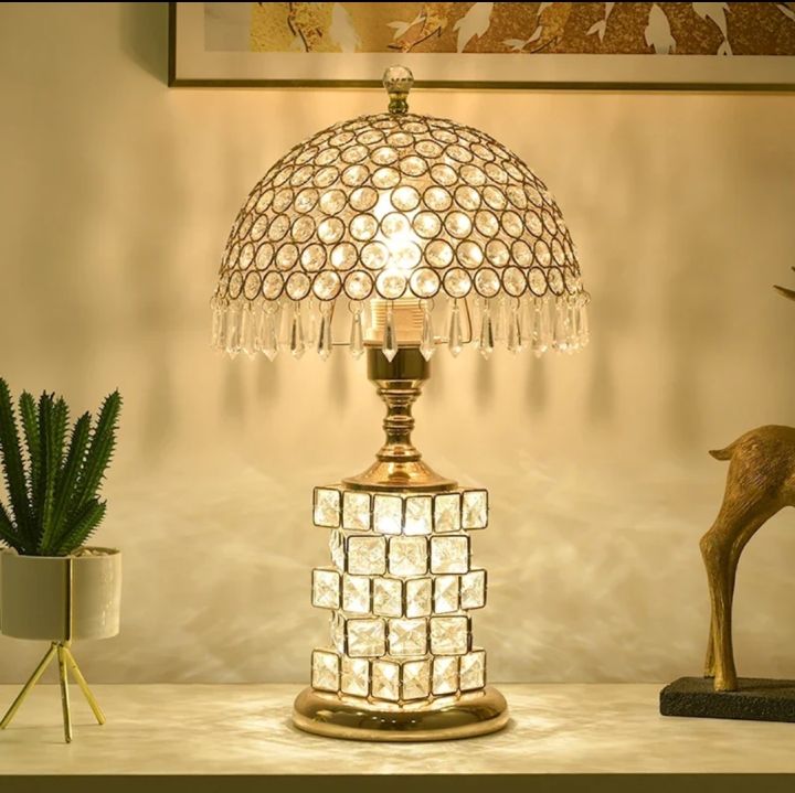 Crystal%20Lamp%20Bedroom%20Light%20Luxury%20Romantic%20European%20Home%20Warm%20Wedding%20Simple%20Modern%20Creative%20Wedding%20Room%20Bedside%20Lamp%20-%20Image%204