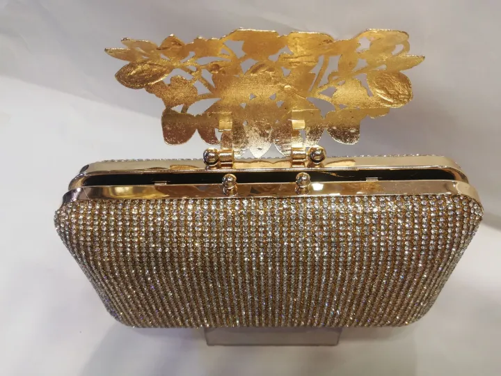 Party%20clutch,%20fancy%20clutch,%20bridal%20clutch%20-%20Image%208