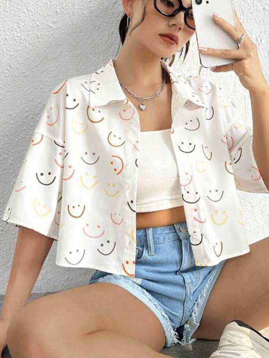 Smiley print detail drop shoulder crop shirt