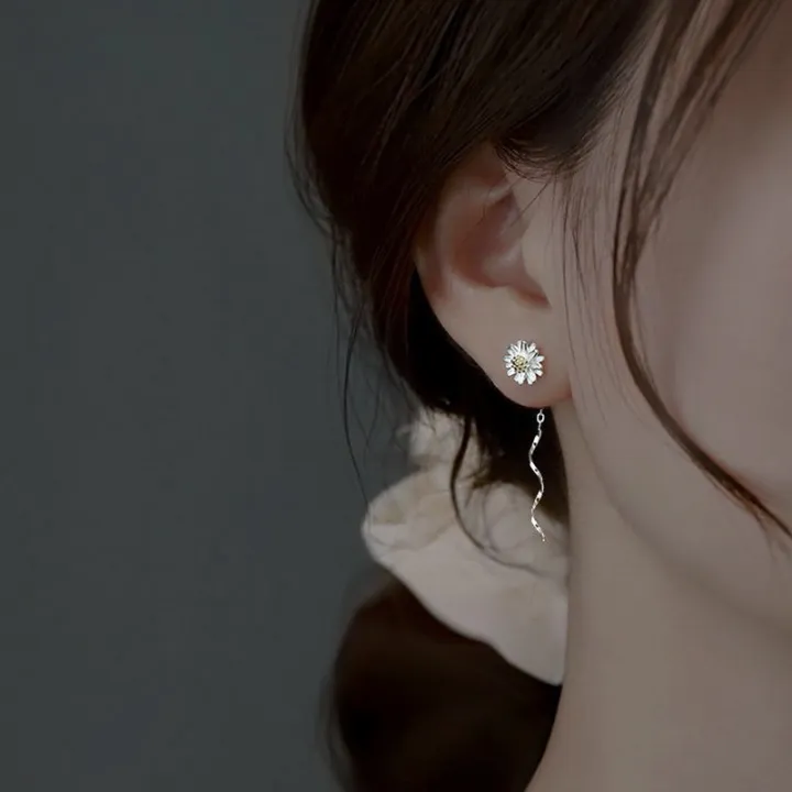 Silver%20Color%20Trend%20Daisy%20Flower%20Long%20Wire%20Tassel%20Thread%20Hanging%20Earrings%20For%20Women%20Crystal%20Zircon%20Piercing%20Earring%20Girl%20Jewelry%20-%20Image%204
