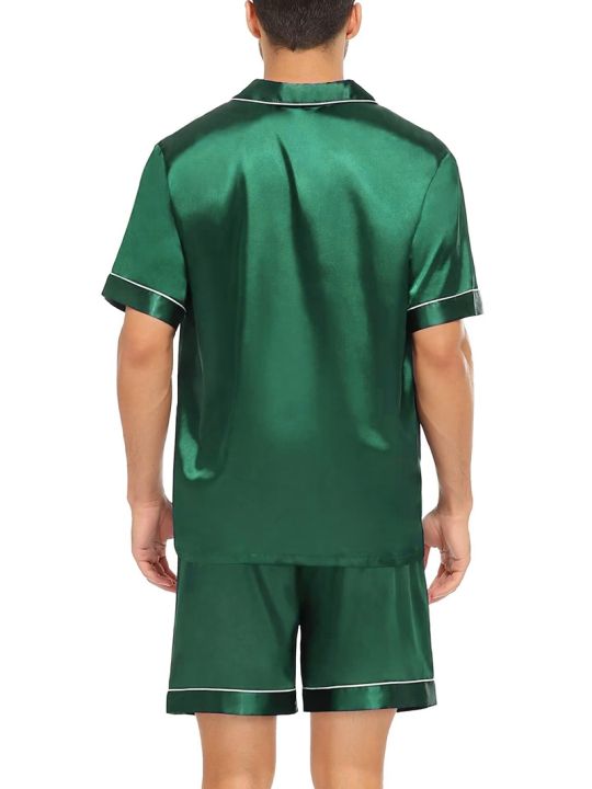 Men's%20Silky%20Satin%202Pcs%20Pajama%20Set%20Short-Sleeve%20Lapel%20Chest%20Pocket%20Shirt%20And%20Shorts%20Smooth%20Touch%20Soft%20Sleepwear%20Cozy%20Nightshirts%20-%20Image%202