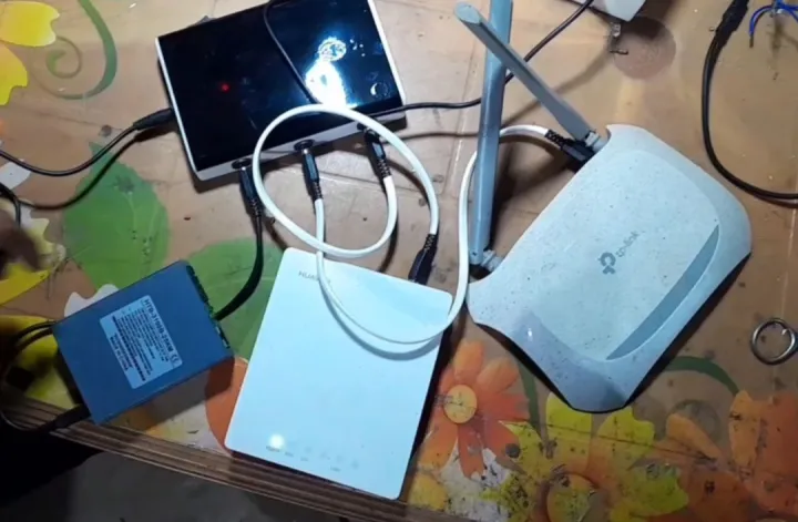 Router,%20Onu%20MC,%20Switch,%20Solar%20IPS,%20UPS%20System%2012V,%209V.%20Input%209.5V%20to%2018V%20-%20Image%204