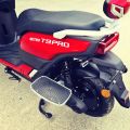 Pillion Rider Non-Slip Rubber-Padded Footrest / Footboard for METRO YADEA T9 Pro Electric Scooter. 