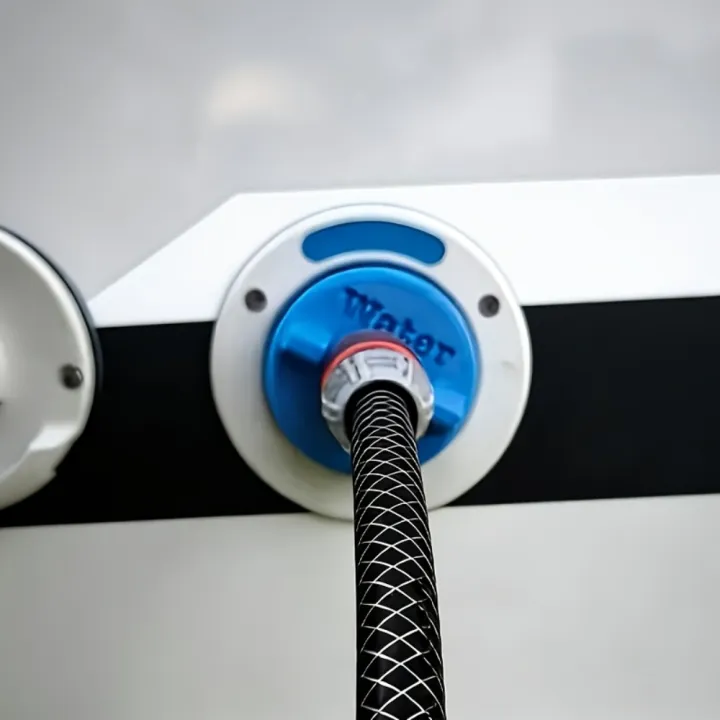 An%20Adapter%20for%20RV%20Water%20Tanks,%20a%20Water%20Filling%20Device%20Equipped%20with%20a%20Quick%20Hose%20Connector%20And%20O-Ring%20Seal,Without%20Battery%20-%20Image%202