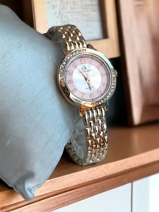 New%20Fashionable%20stainless%20analogue%20Hand%20watches%20for%20women's%20-%20Image%205