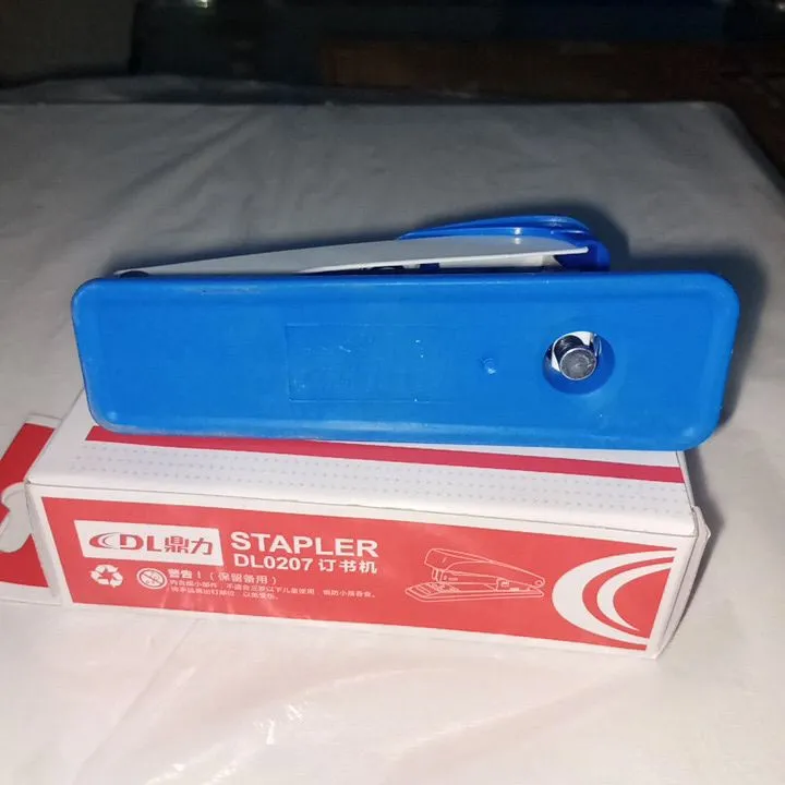 Stapler%20DL0207%2015%20sheet%20of%2080g%20paper%20for%20use%2024/6%2026/6%20staples%20-%20Image%207